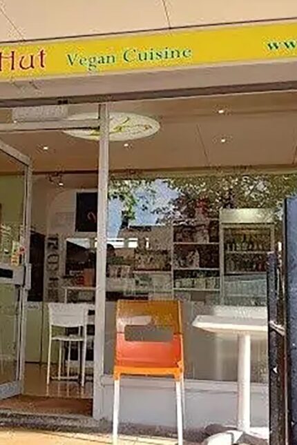 Explore 10 must-visit Vegan Restaurants near Brighton, Crawley, West Sussex. Featuring top spots like Zari Restaurant for delicious dining.