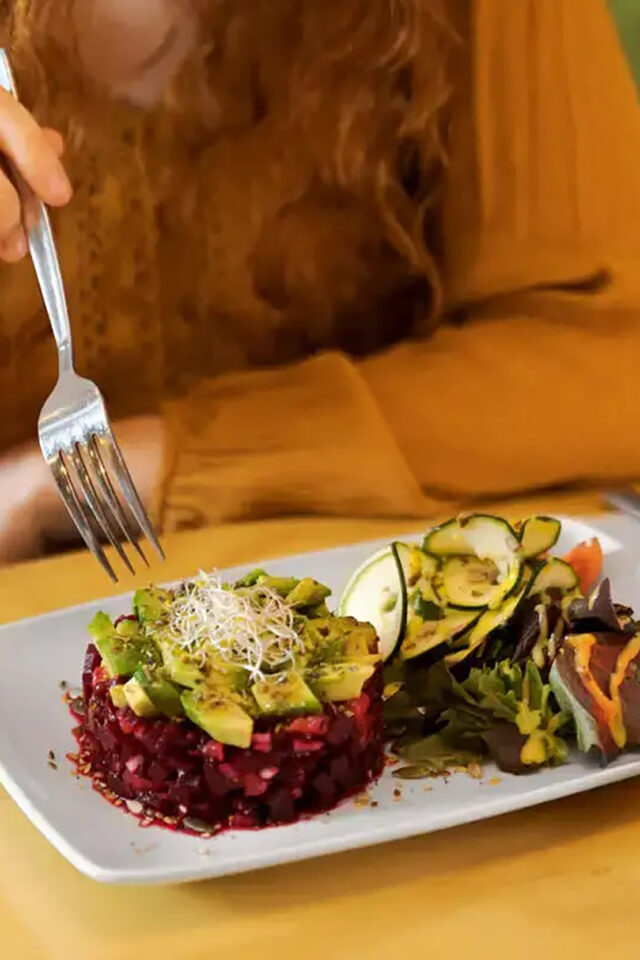 Is Zari really the best vegan restaurant Crawley Town Center Ifield best Indian West Sussex