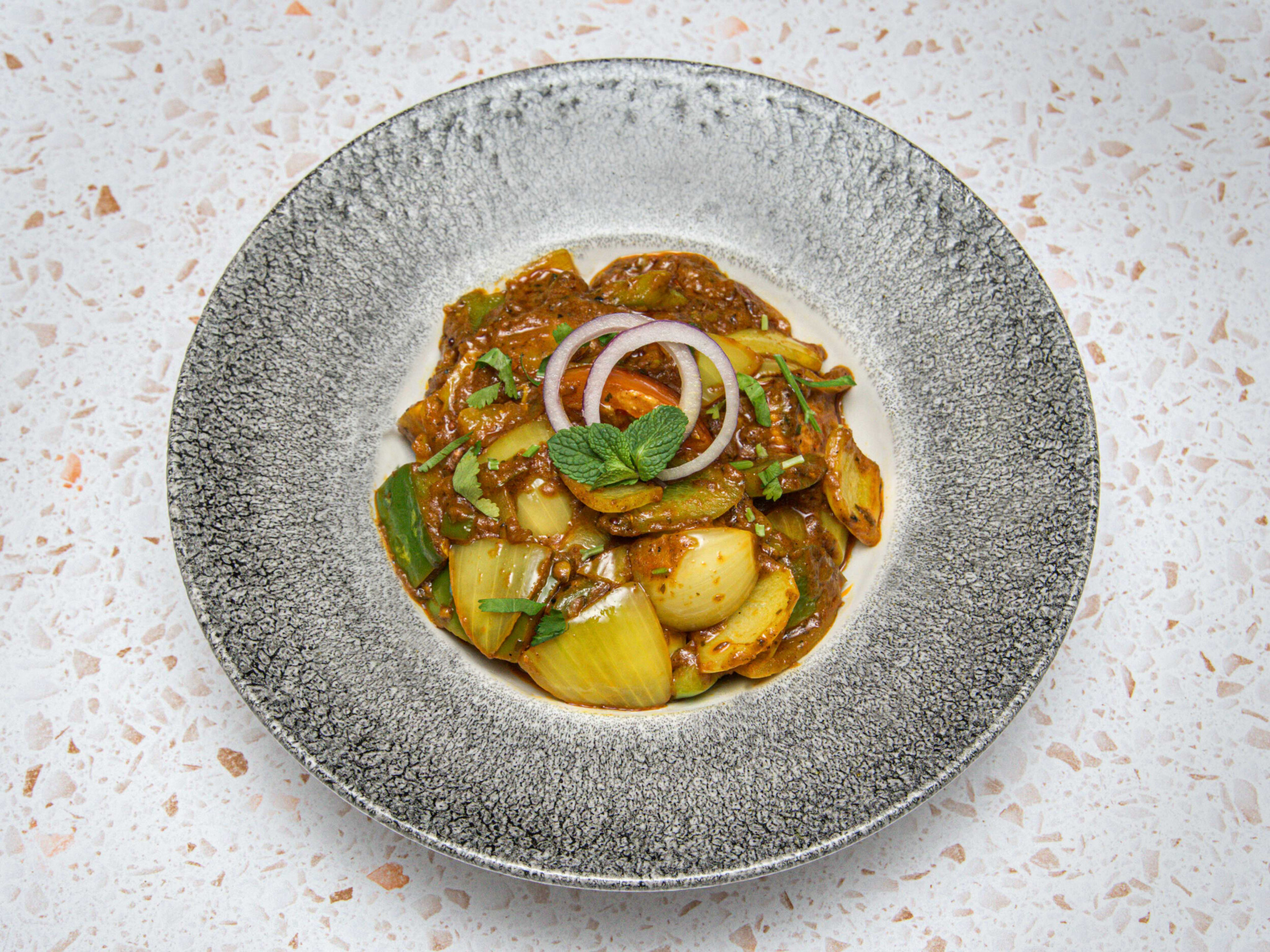 Indian takeaway restaurant Crawley chicken balti online delivery collection