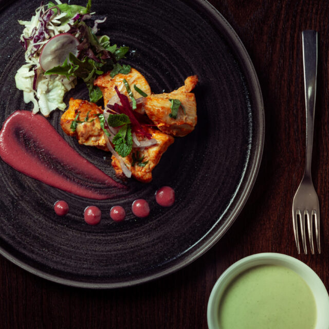 indian takeaway restaurant crawley chicken tikka online delivery collection