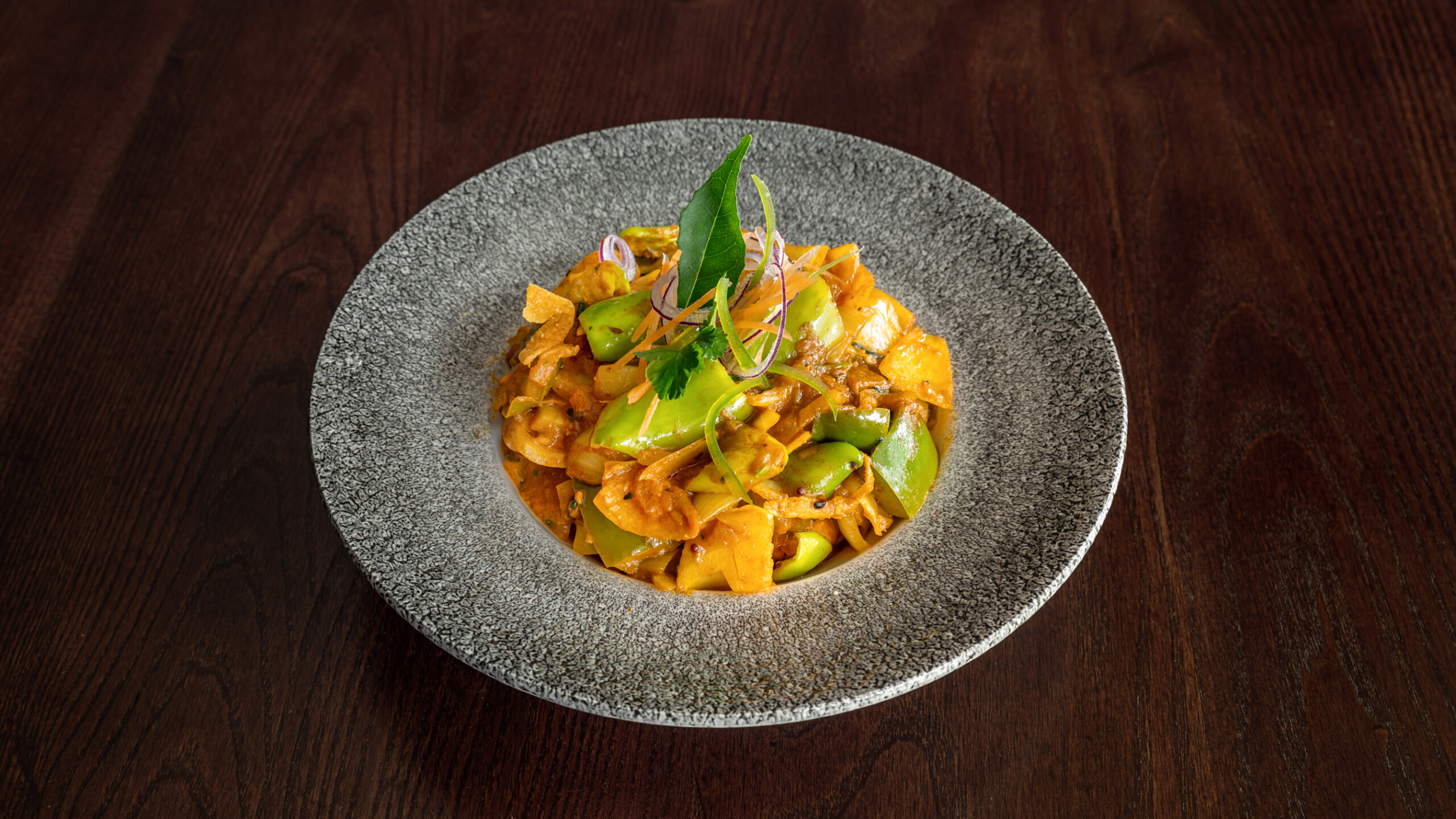 indian takeaway restaurant crawley garlic chilli chicken masala online delivery collection