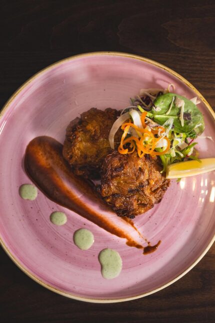 Explore our Top Vegan Foods in Crawley West Sussex, from Chana Masala to Dosa. Find delicious, plant-based meals. Today at Zari Restaurant.