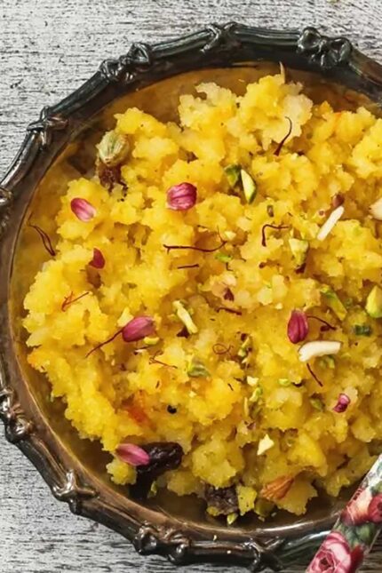 Explore authentic Indian Desserts like Rasgulla, Jalebi, Lassi, Rice Kheer, Jalebi & Kulfi. Visit Zari Restaurant for fresh Indian sweets.