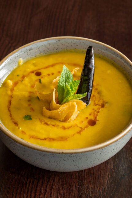 Zari Restaurant explain what is Hyderabadi food, why you should try it and ten of the most delicious Hyderabadi dishes.