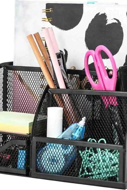 Looking for the best Christmas Office Gifts? Explore our top 10 corporate choices for 2024, thoughtful ideas clients & colleagues will love.