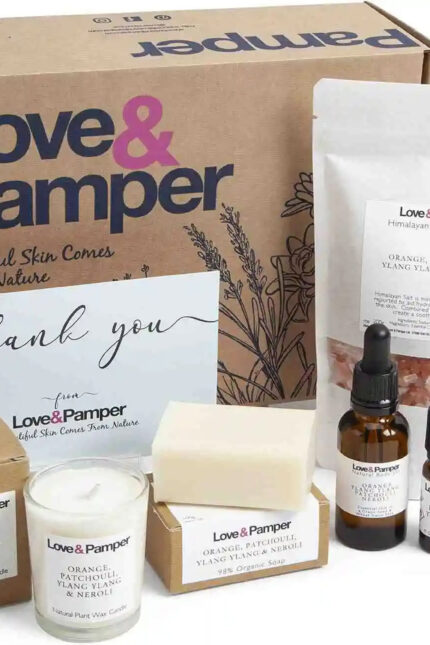 Looking for the best Christmas Office Gifts? Explore our top 10 corporate choices for 2024, thoughtful ideas clients & colleagues will love.