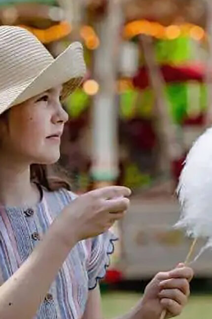 Plan perfect May Bank Holiday in West Sussex, discover 10 exciting events near Brighton plus BBQ, dine-in, takeaway Zari Restaurant Crawley.